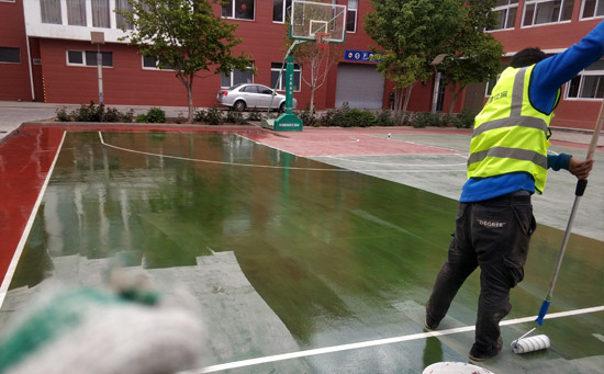 硅pu籃球場面層破損怎么辦，如何維修